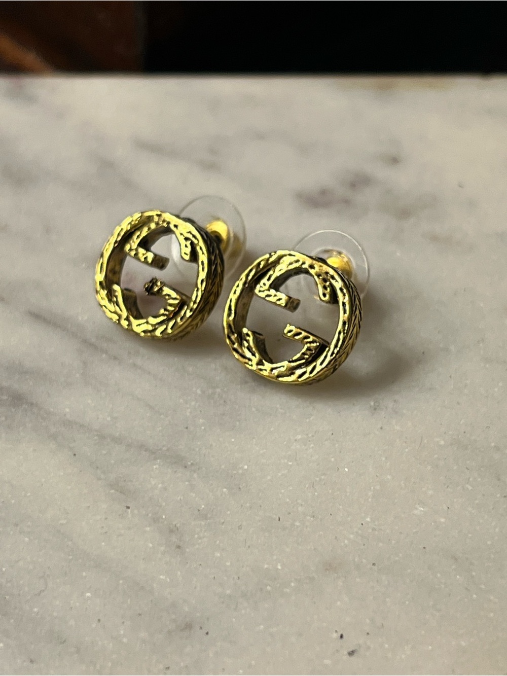 Gold Tone Interlocking Circle Stud Earrings